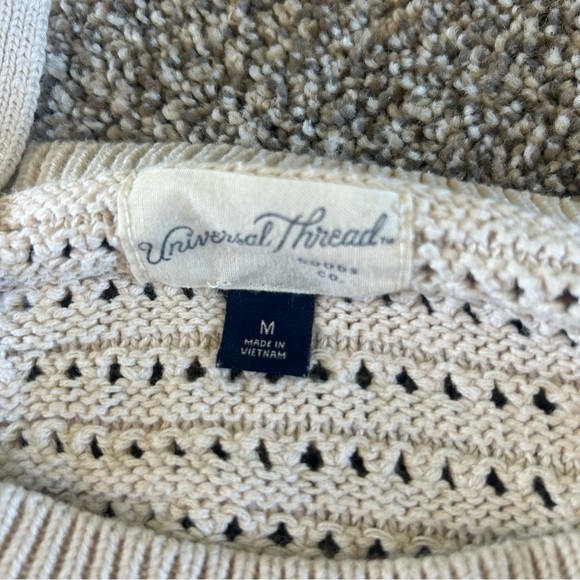 [Universal Thread] Cream Crochet Tank Top - Picture 2 of 7